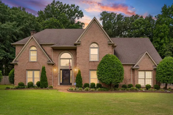 $550,000 | 1991 Kilbirnie Drive, Germantown, TN 38139
