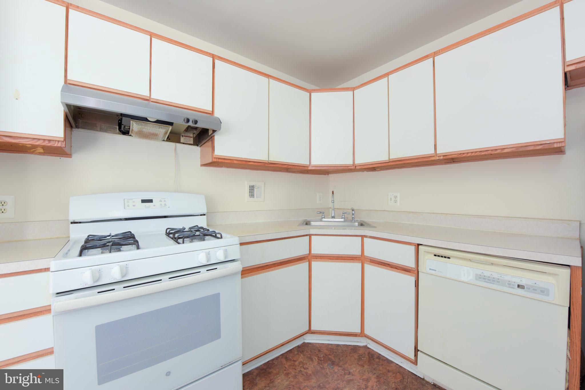 8830 Piney Branch Road, Unit 410 Silver Spring, MD 20903 - Photo 12 of 29 Gallery Image 12