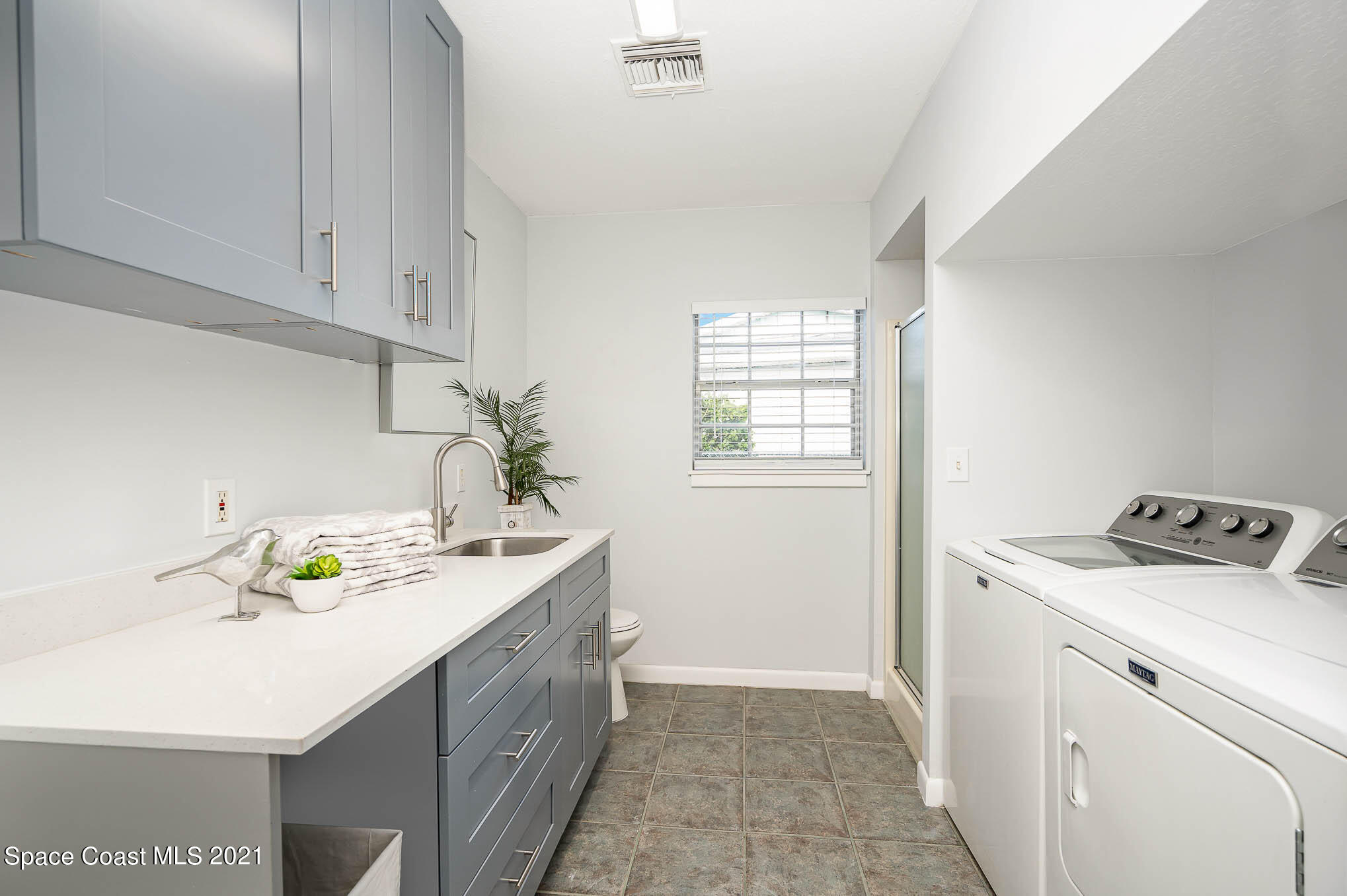 2906 Chipper Drive Northeast Palm Bay, FL 32905 - Photo 20 of 21 Laundry Area