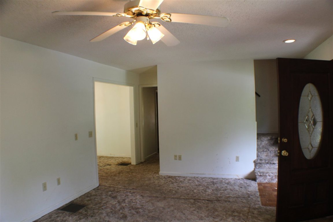 15043 Beacon Ridge Drive Seneca, SC 29678 - Photo 3 of 33 Gallery Image 3