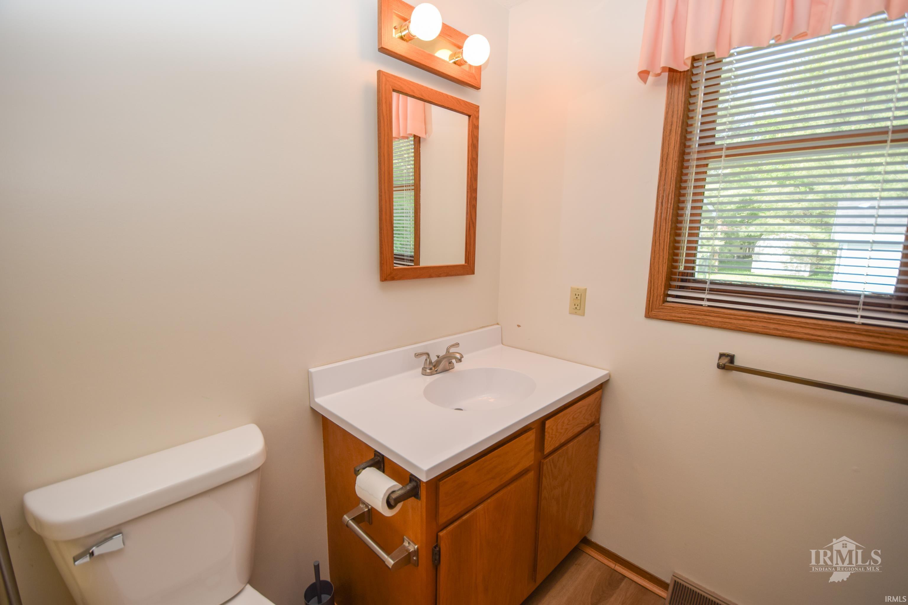 2800 South Andrews Road Yorktown, IN 47396 - Photo 17 of 31 Gallery Image 17