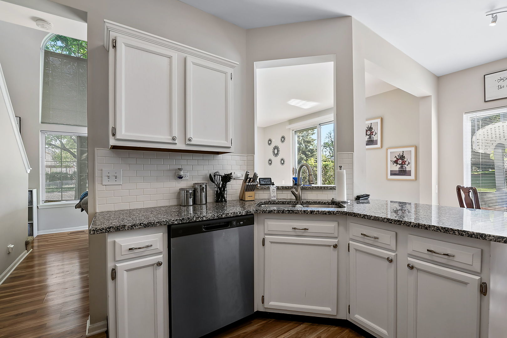1531 Spaulding Road Bartlett, IL 60103 - Photo 8 of 17 Gallery Image 8