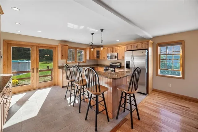 $579,000 | 62 Lindsay Lane, Athol, MA 01331