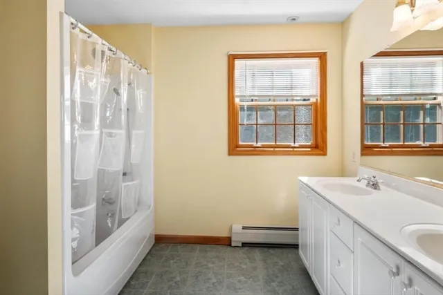 $579,000 | 62 Lindsay Lane, Athol, MA 01331