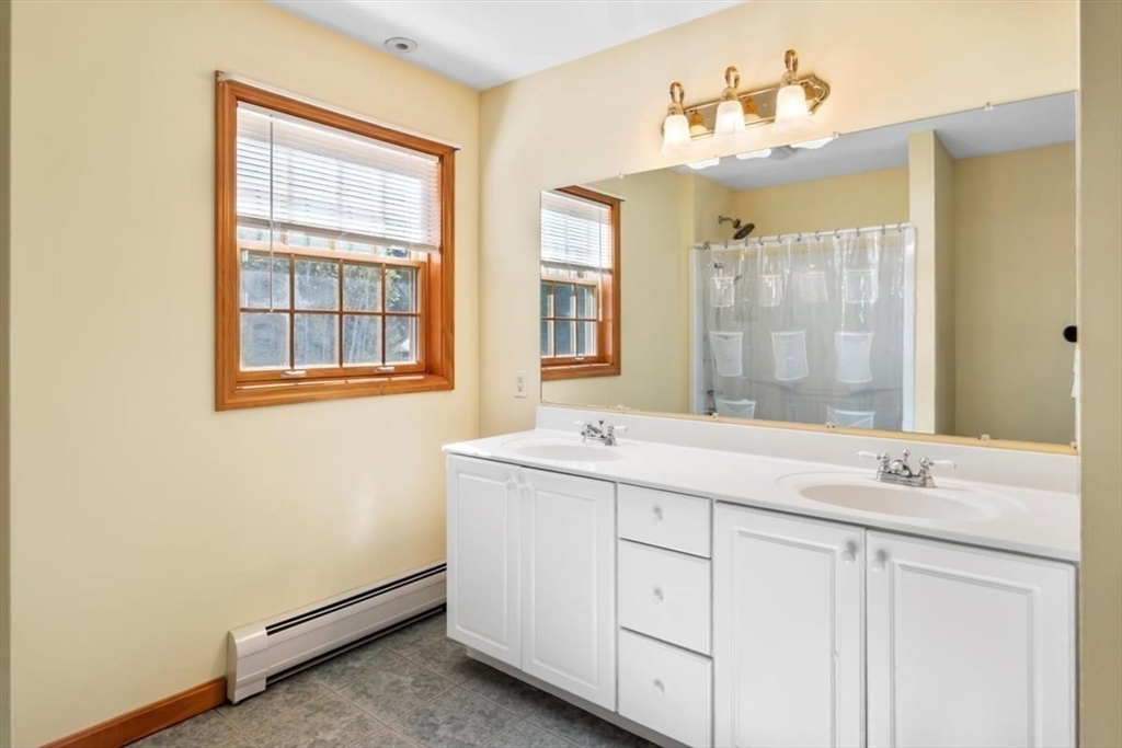 62 Lindsay Lane Athol, MA 01331 - Photo 21 of 42