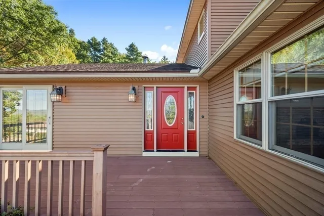 $579,000 | 62 Lindsay Lane, Athol, MA 01331