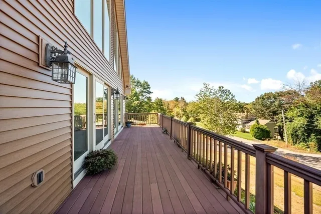 $579,000 | 62 Lindsay Lane, Athol, MA 01331