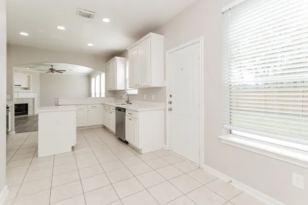 $2,605 | 18403 Mabels Island Court, Humble, TX 77346