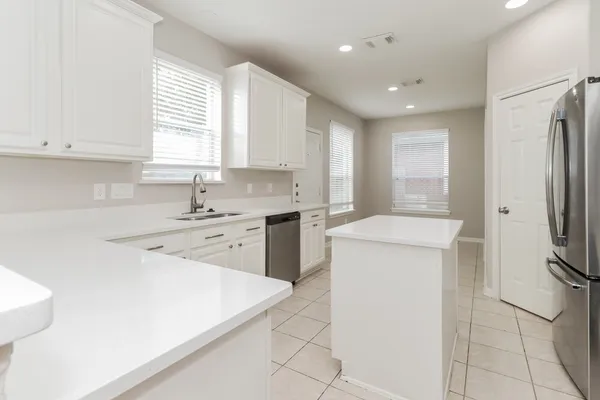 $2,605 | 18403 Mabels Island Court, Humble, TX 77346