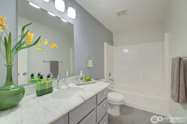 $1,150,000 | 9837 Rainier Avenue South, Seattle, WA 98118