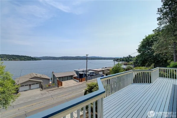 $1,150,000 | 9837 Rainier Avenue South, Seattle, WA 98118