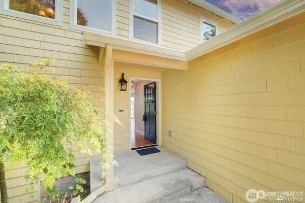 $1,150,000 | 9837 Rainier Avenue South, Seattle, WA 98118