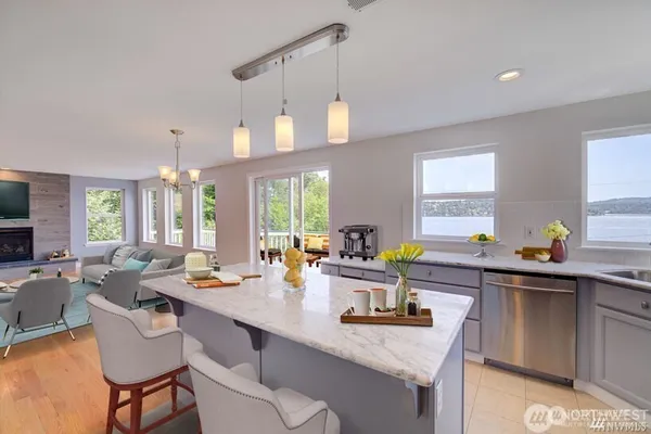 $1,150,000 | 9837 Rainier Avenue South, Seattle, WA 98118