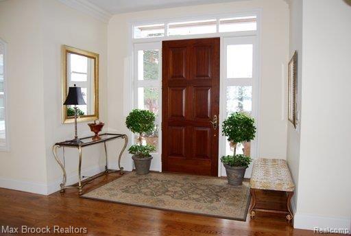 4470 Dow Ridge Road West Bloomfield, MI 48324 - Photo 10 of 17 web foyer