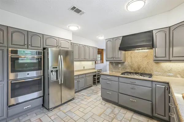 $699,000 | 2825 Hackberry Lane, Katy, TX 77493