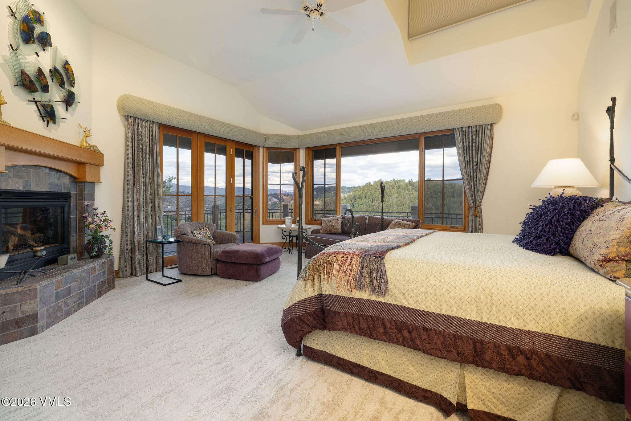 440 Redtail Ridge Edwards, CO 81632 - Photo 12 of 27 2606_440_red_tail_ridge_interior_primary