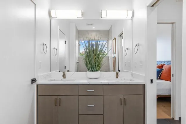 $429,868 | 1031 Pacific Street, Kansas City, MO 64106