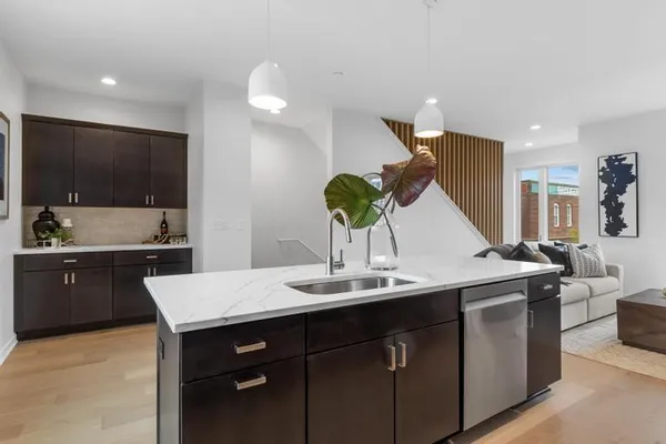 $425,000 | 1031 Pacific Street, Kansas City, MO 64106
