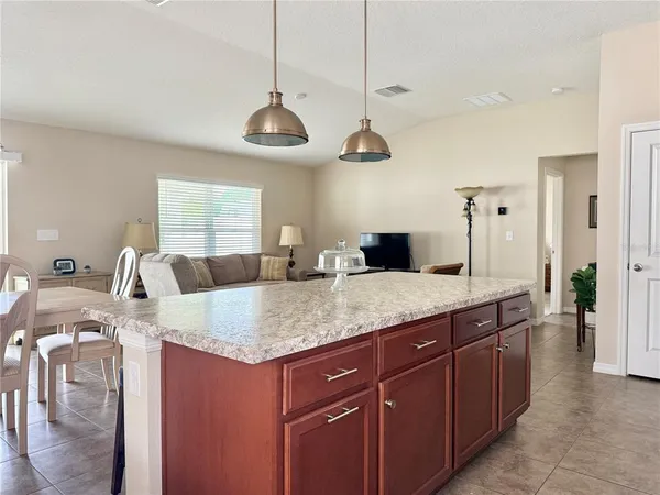 $385,000 | 9242 Freedom Hill Drive, Seffner, FL 33584