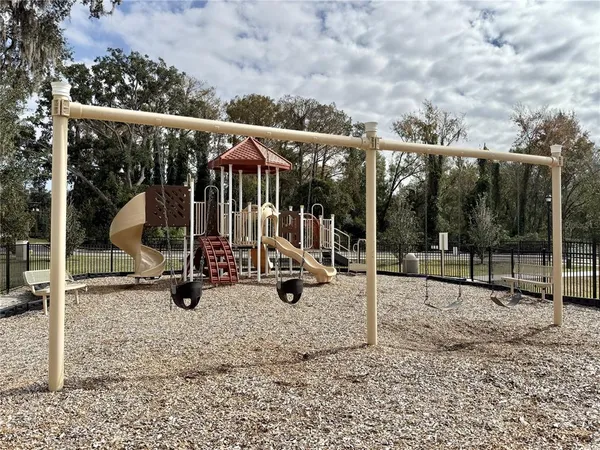 $385,000 | 9242 Freedom Hill Drive, Seffner, FL 33584