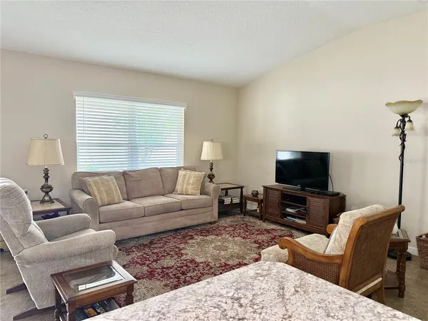 $385,000 | 9242 Freedom Hill Drive, Seffner, FL 33584