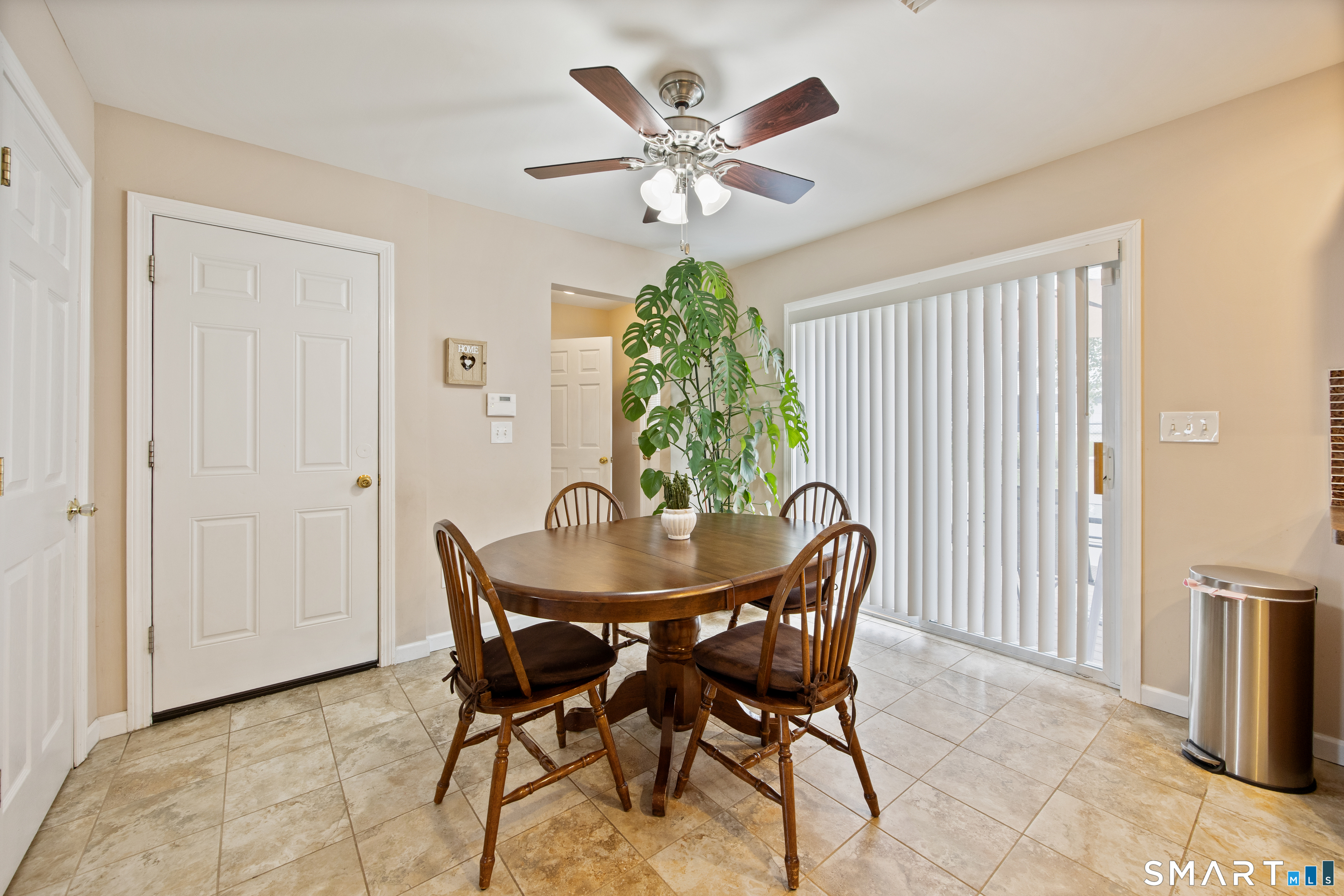 124 Russell Street Waterbury, CT 06708 - Photo 10 of 28 Gallery Image 10