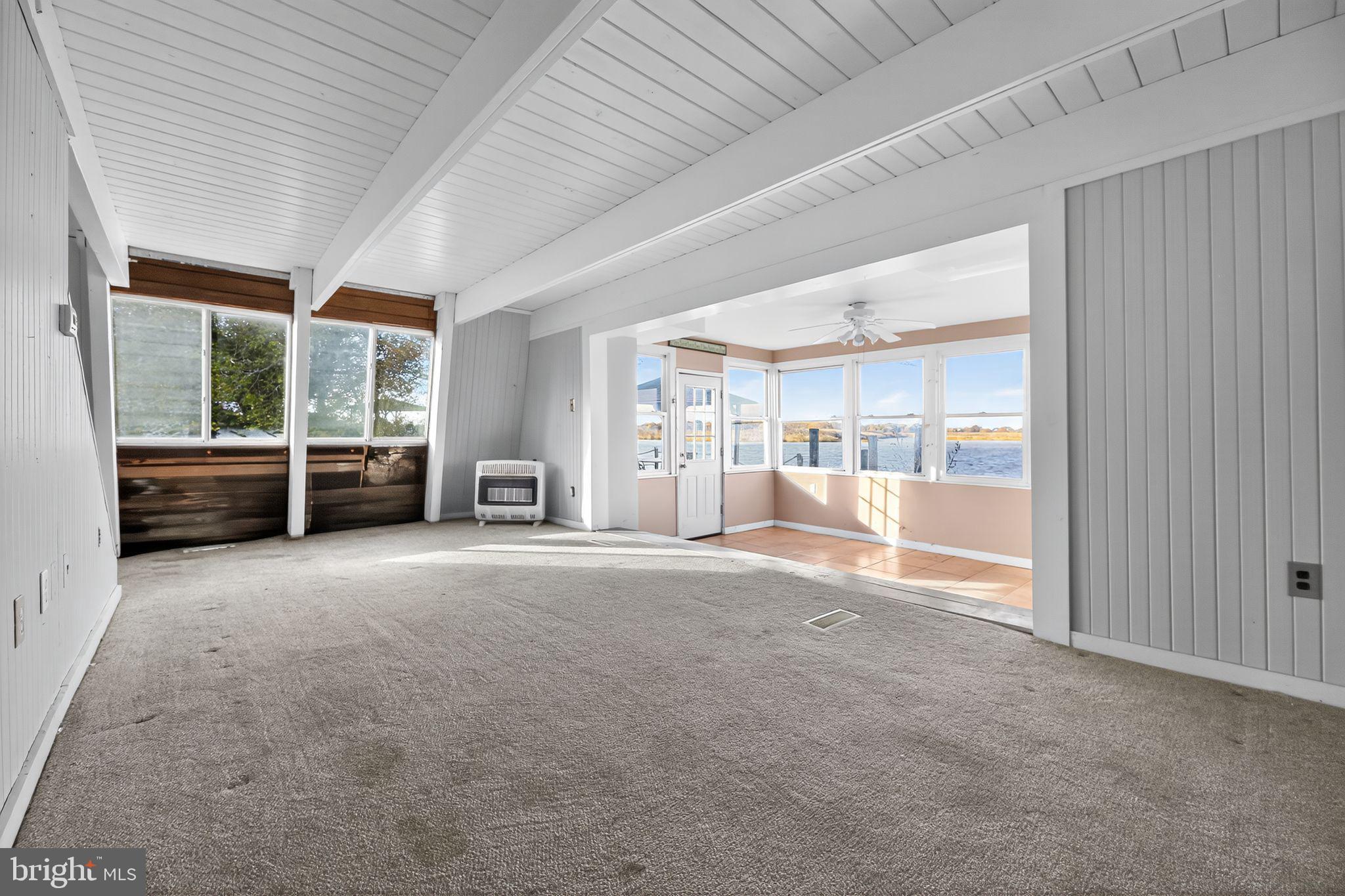 92 Sinnickson Landing Road Salem, NJ 08079 - Photo 20 of 51 Living room