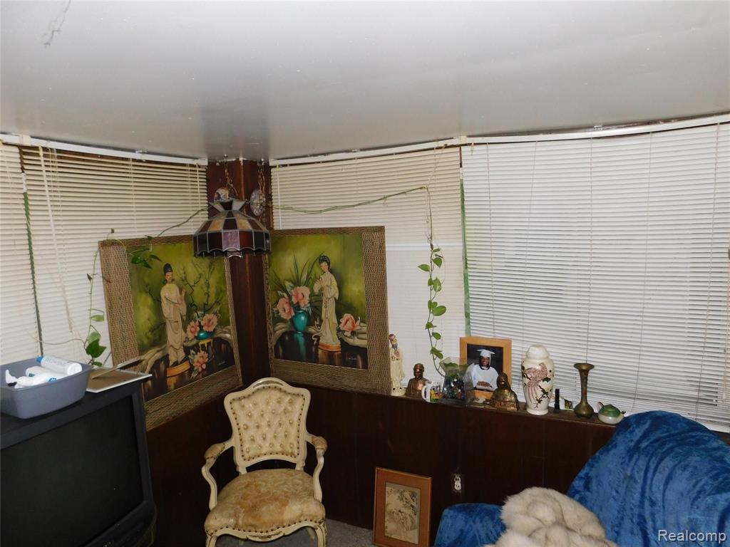 19420 Burt Road Detroit, MI 48219 - Photo 11 of 25