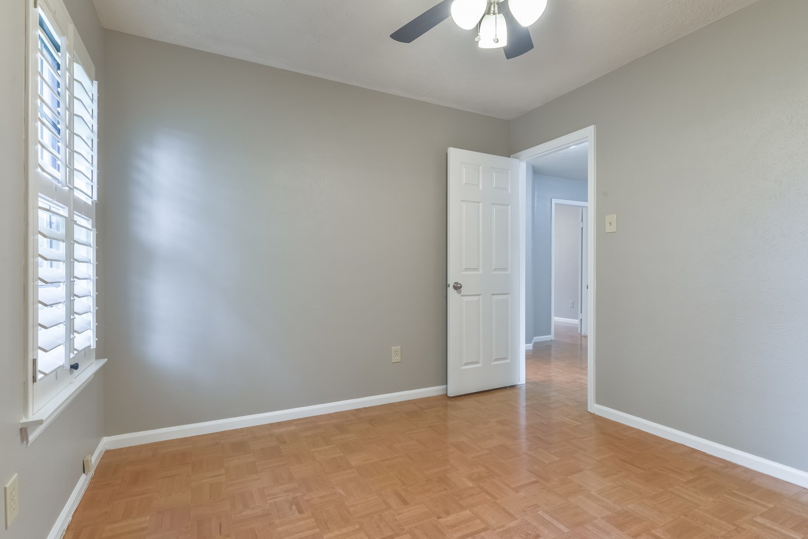 1222 Mabry Mill Road Houston, TX 77062 - Photo 28 of 32 Gallery Image 28