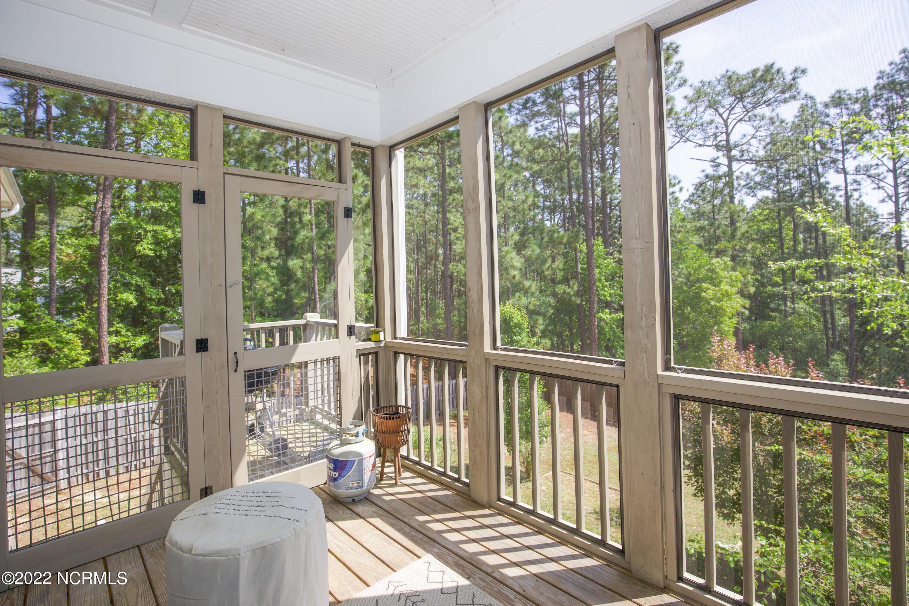 219 Crestview Road Southern Pines, NC 28387 - Photo 9 of 67 219 Crestview Rd-64