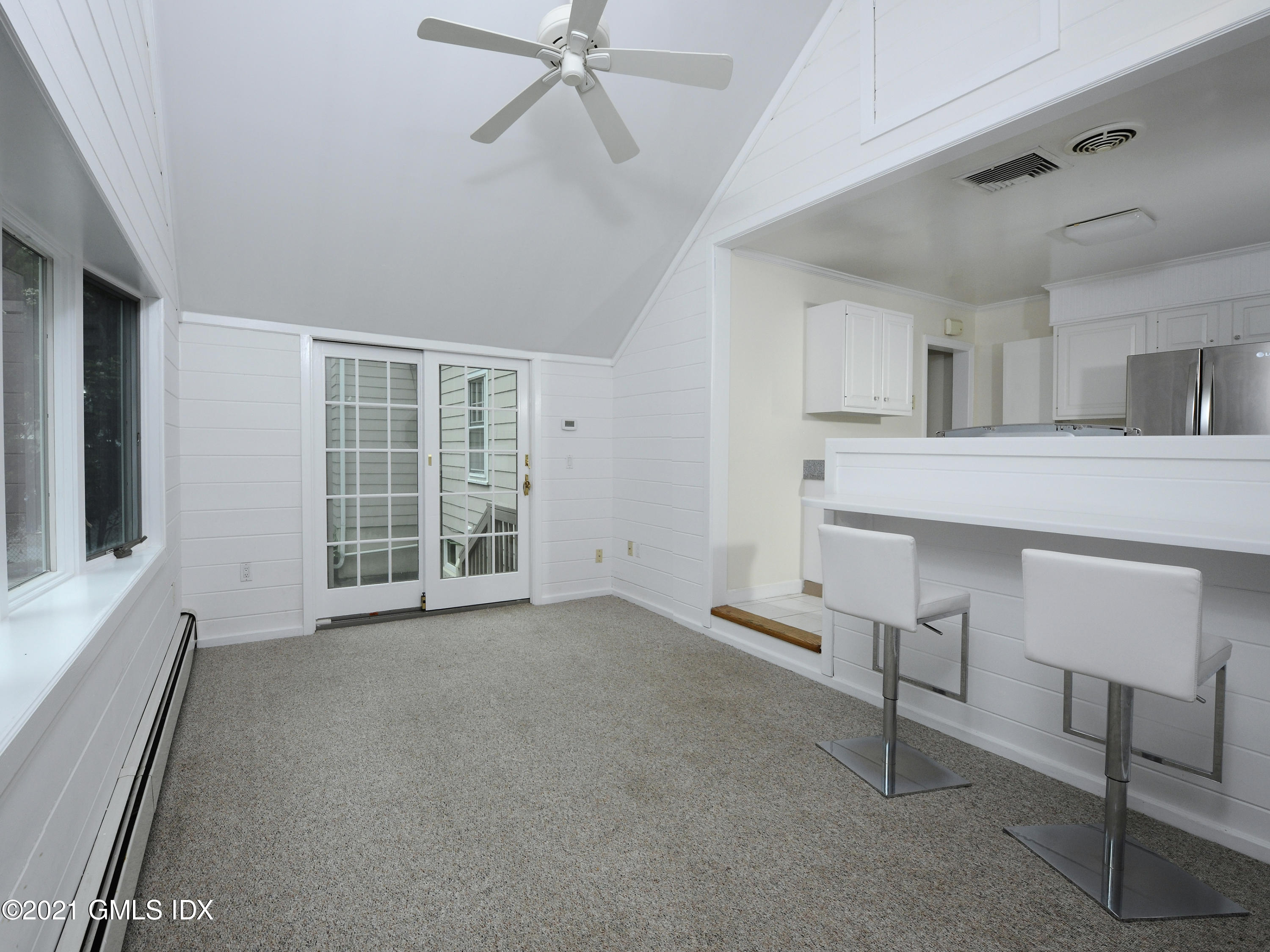10 Crescent Road Riverside, CT 06878 - Photo 12 of 22 Family Room