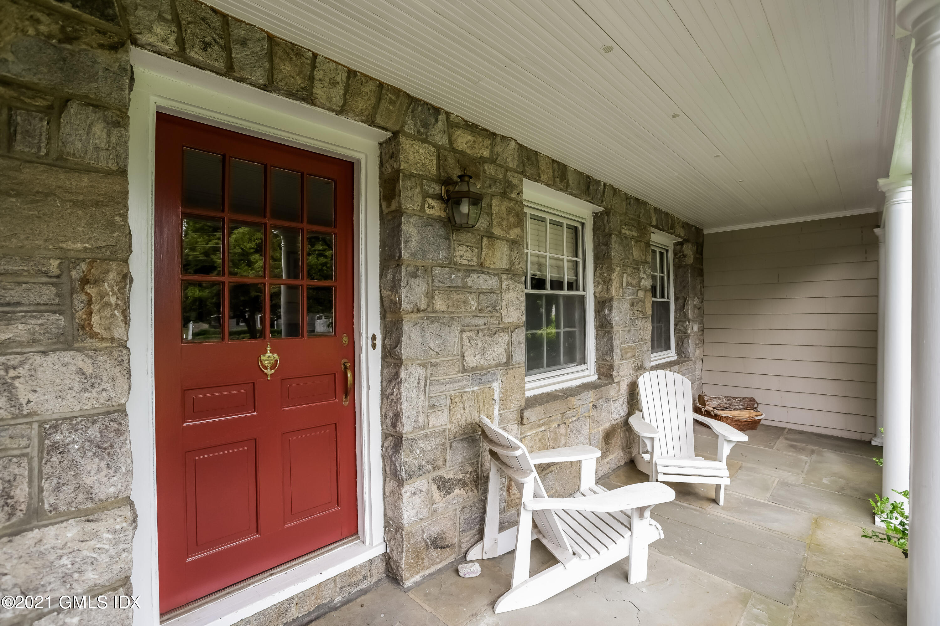 10 Crescent Road Riverside, CT 06878 - Photo 2 of 22 Porch & Entry