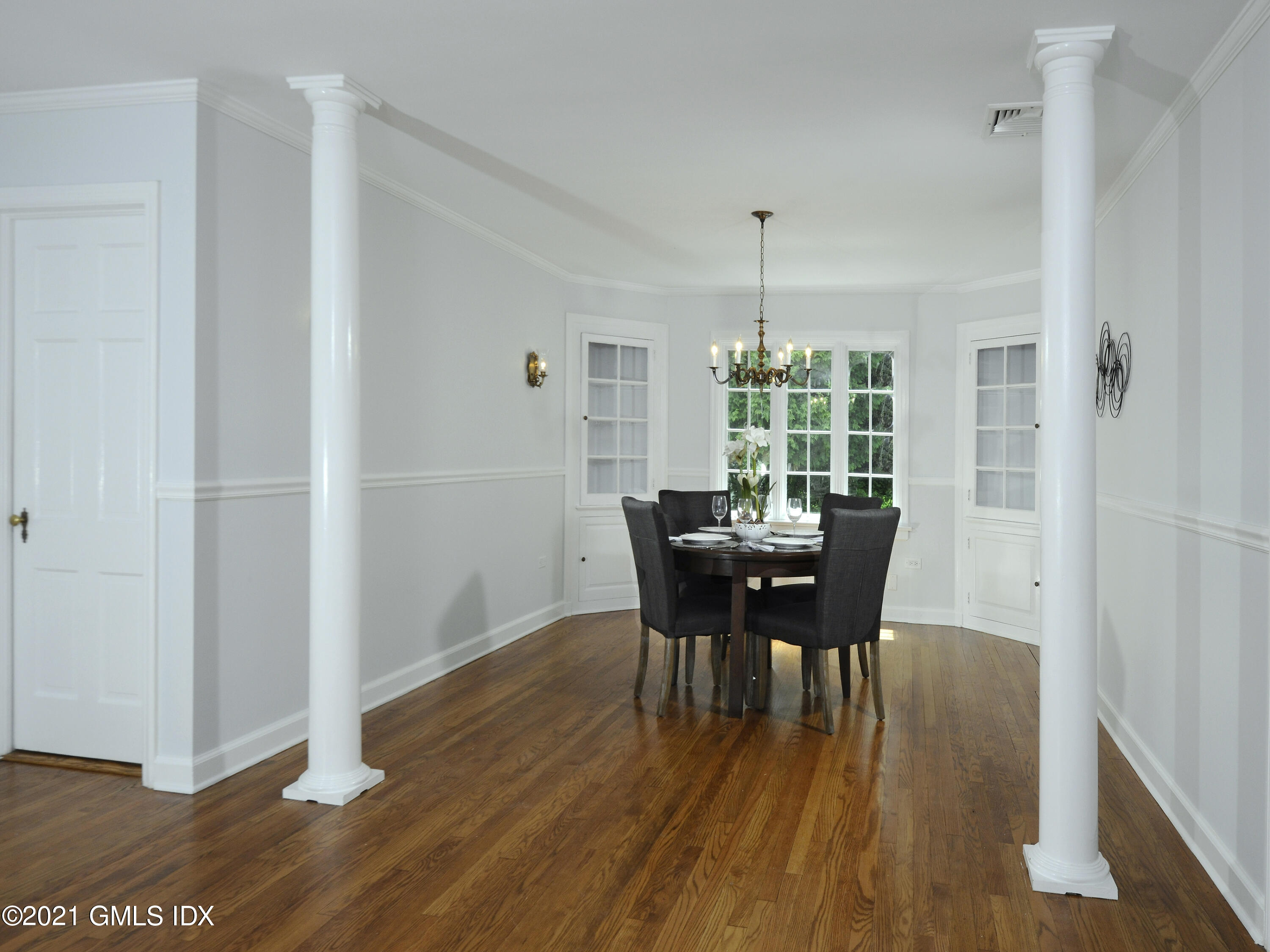 10 Crescent Road Riverside, CT 06878 - Photo 7 of 22 Dining Room