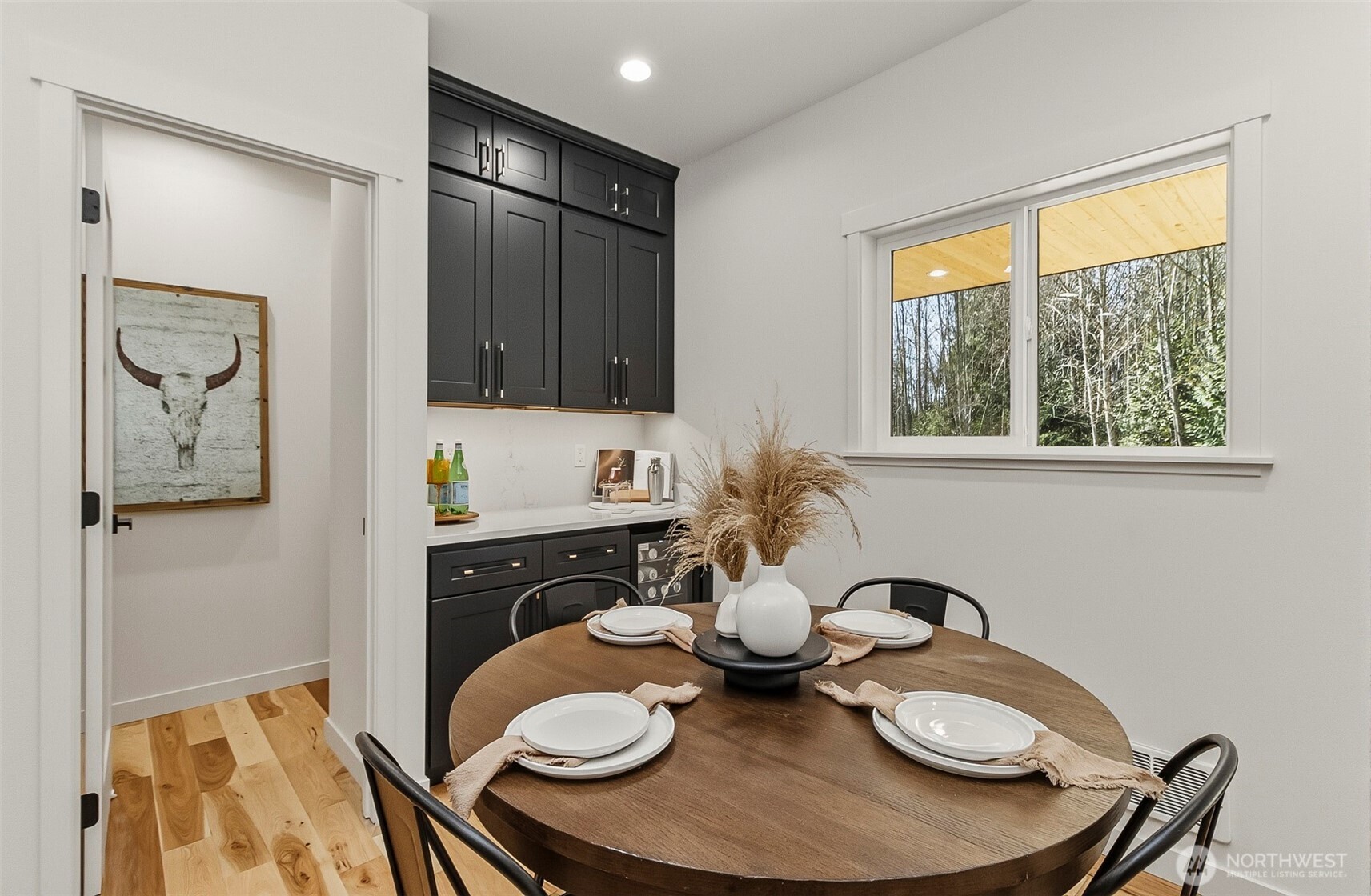 2816 Callow Road Lake Stevens, WA 98258 - Photo 18 of 34 a table and chairs in a patio