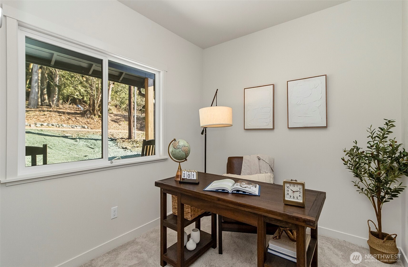 2816 Callow Road Lake Stevens, WA 98258 - Photo 7 of 34 a view of a workspace with furniture