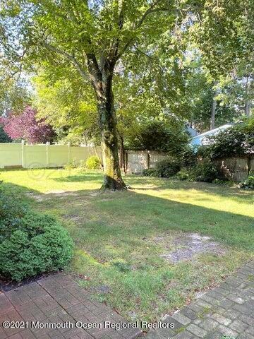 200 Highwood Road Oakhurst, NJ 07755 - Photo 16 of 17 hw yard 2
