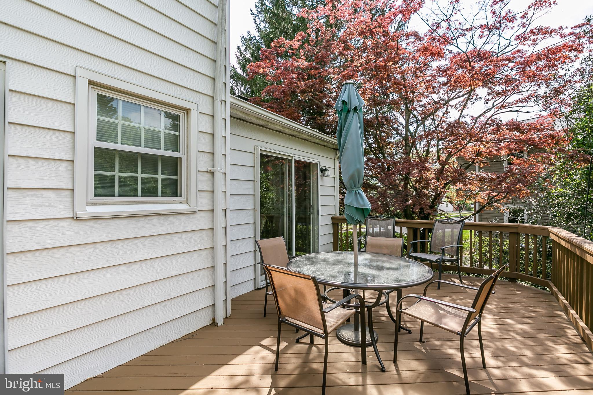 914 Breezewick Road Baltimore, MD 21286 - Photo 23 of 26 Lovely private deck
