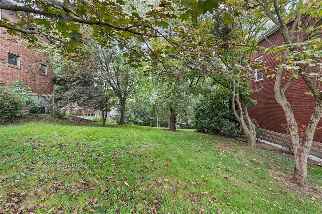 1267 Brinton Road Pittsburgh, PA 15221 - Photo 26 of 28 Gallery Image 26