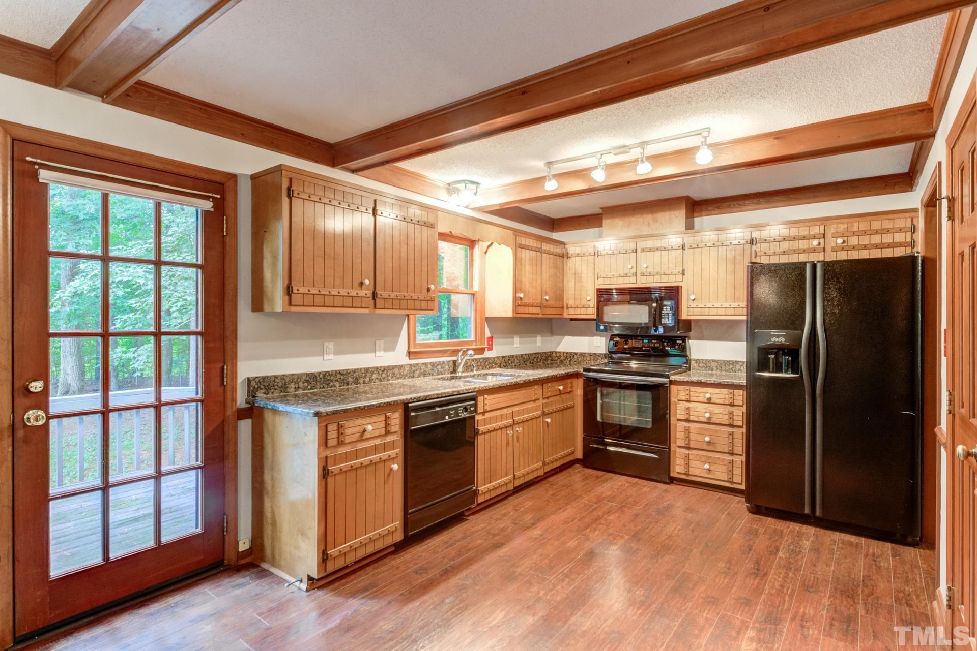 5008 Arrowspring Lane Raleigh, NC 27610 - Photo 12 of 30 Gallery Image 12