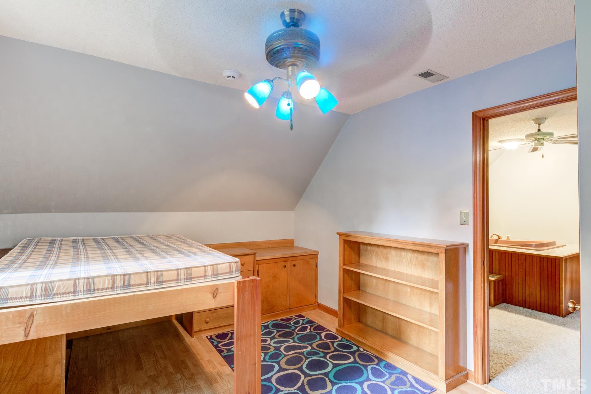 5008 Arrowspring Lane Raleigh, NC 27610 - Photo 27 of 30 Gallery Image 27