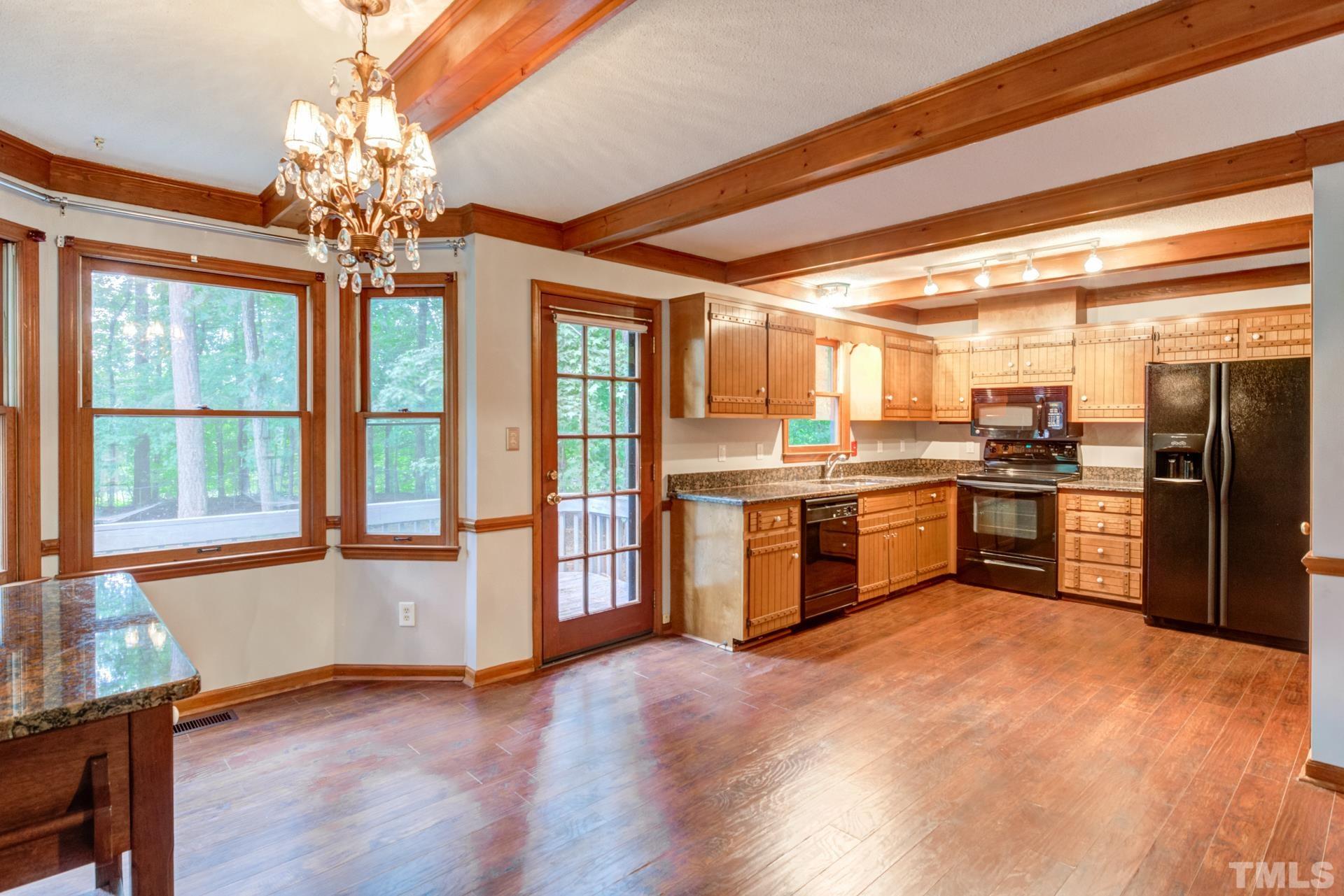 5008 Arrowspring Lane Raleigh, NC 27610 - Photo 10 of 30 Gallery Image 10