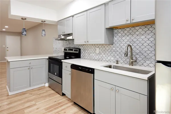 $219,500 | 7050 West Cedar Avenue, Unit 212, Lakewood, CO 80226