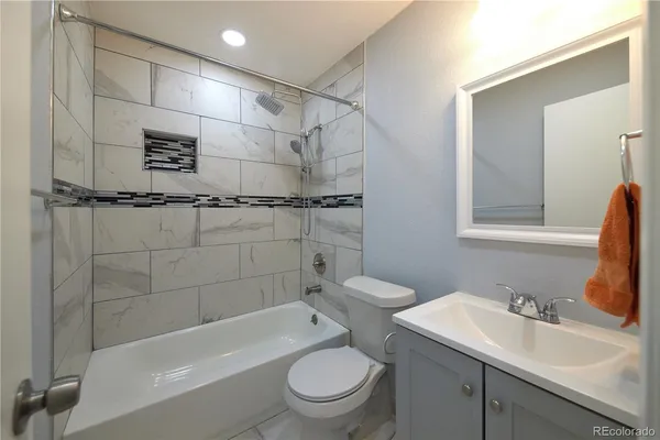 $219,500 | 7050 West Cedar Avenue, Unit 212, Lakewood, CO 80226