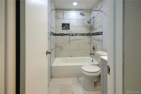 $219,500 | 7050 West Cedar Avenue, Unit 212, Lakewood, CO 80226