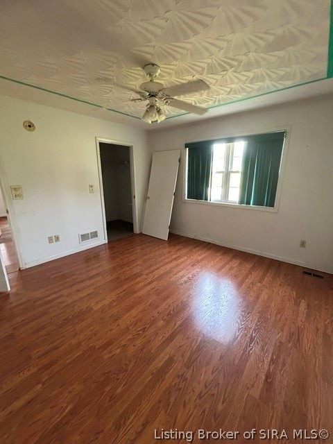 1315 Valiz Road Southwest Mauckport, IN 47142 - Photo 15 of 32 Gallery Image 15