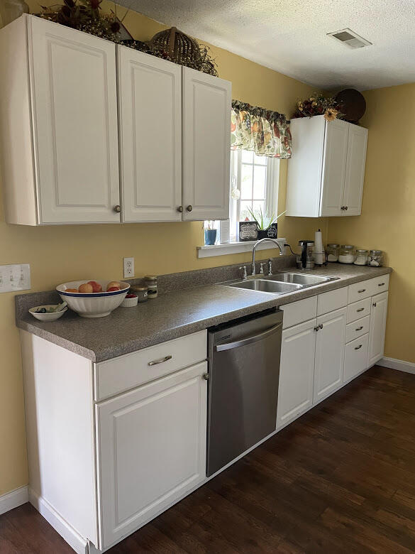 400 Ellis Road Southwest Dalton, GA 30721 - Photo 15 of 24 Kitchen