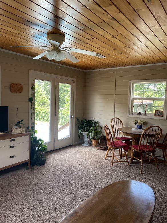 400 Ellis Road Southwest Dalton, GA 30721 - Photo 20 of 24 Sunroom