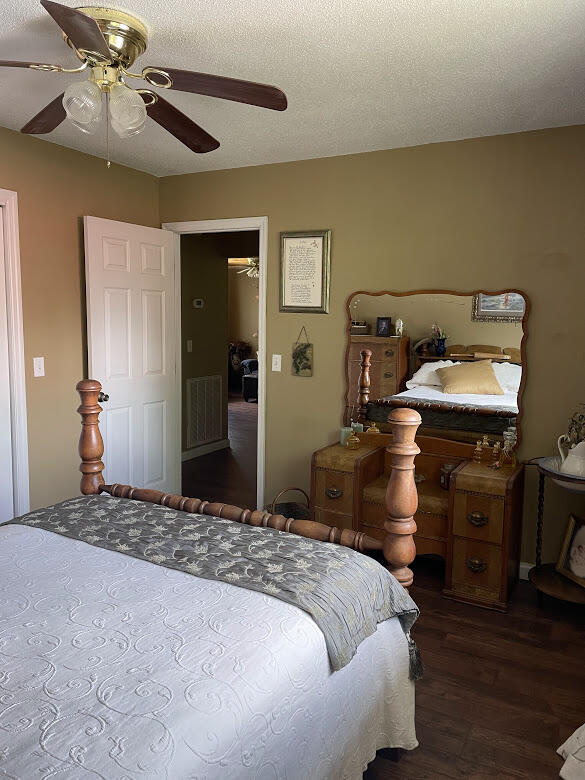 400 Ellis Road Southwest Dalton, GA 30721 - Photo 9 of 24 Bedroom 2