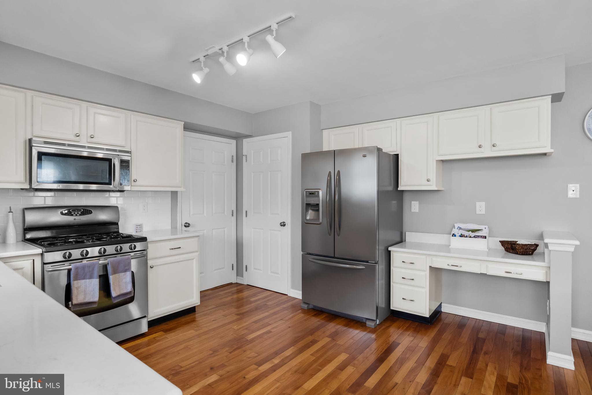 44 Springcress Drive Delran, NJ 08075 - Photo 12 of 30 Kitchen
