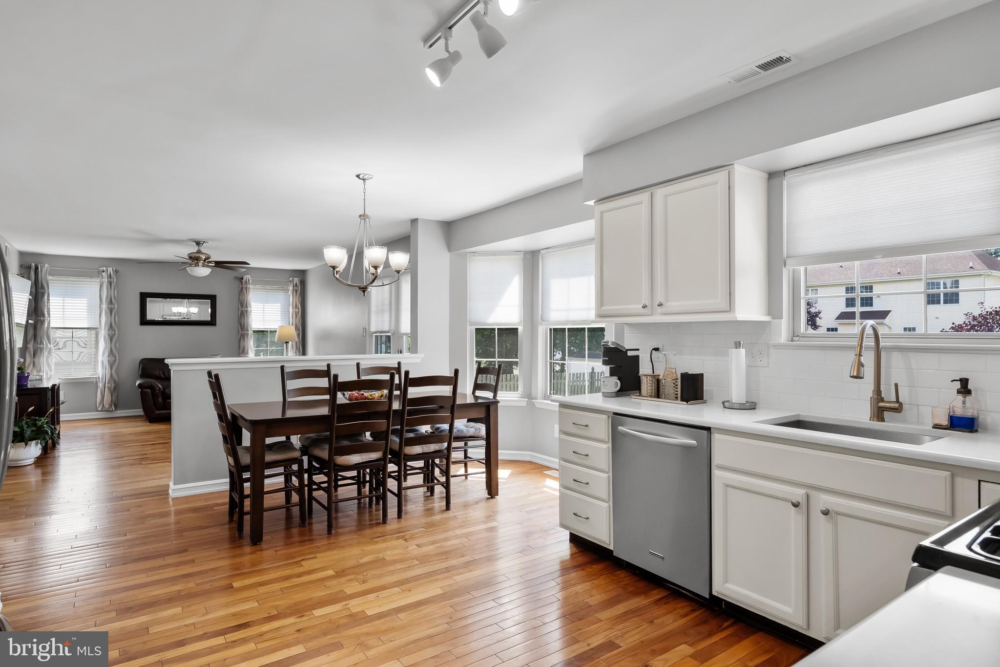 44 Springcress Drive Delran, NJ 08075 - Photo 13 of 30 Kitchen